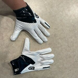 New. Football gloves size men’s small.  Brand new, just no tags. Grip boost